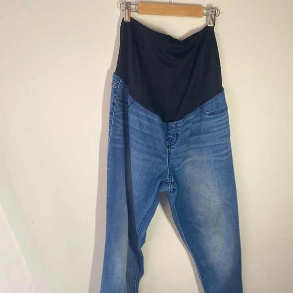 Isabel maternity light wash belly band jeans - Picture 2 of 4